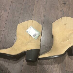 H&M Tan Suede Boots sz 10